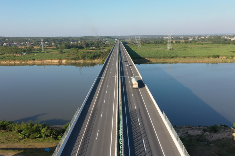 1741144702575894.png 承養(yǎng)的廣西新發(fā)展交通集團(tuán)有限公司2024-2025年公路維修養(yǎng)護(hù)工程№7標(biāo)段項(xiàng)目.png