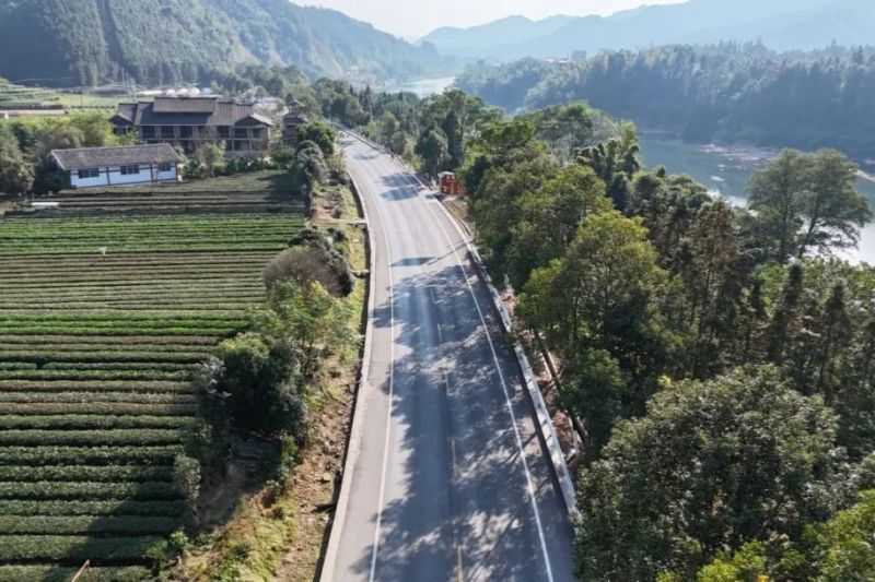 1741144767131956.jpg 承養(yǎng)的三江公路養(yǎng)護(hù)中心2024-2026年公路養(yǎng)護(hù)服務(wù)項(xiàng)目.jpg