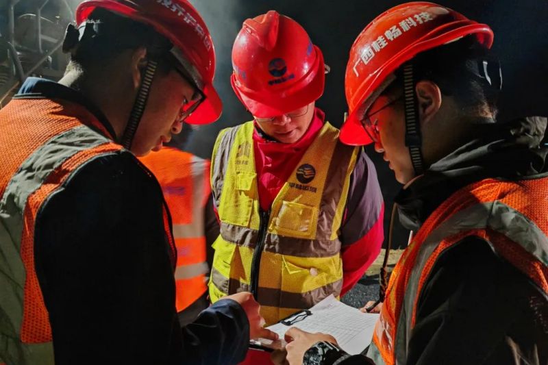 1741144981124779.jpg 路面工程現(xiàn)場管理.jpg